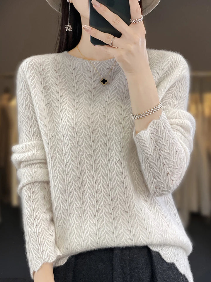Stella - Elegant Sweater